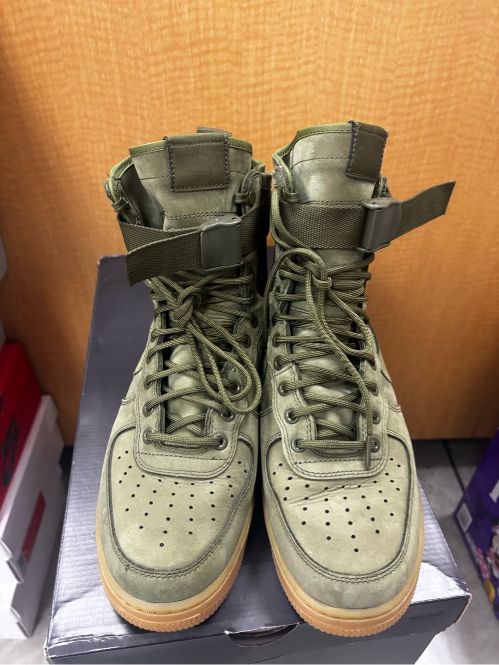 Nike SF Air Force 1 size 8.5 Men’s High-Top Tactical Sneakers in Olive Green - Picture 2 of 4